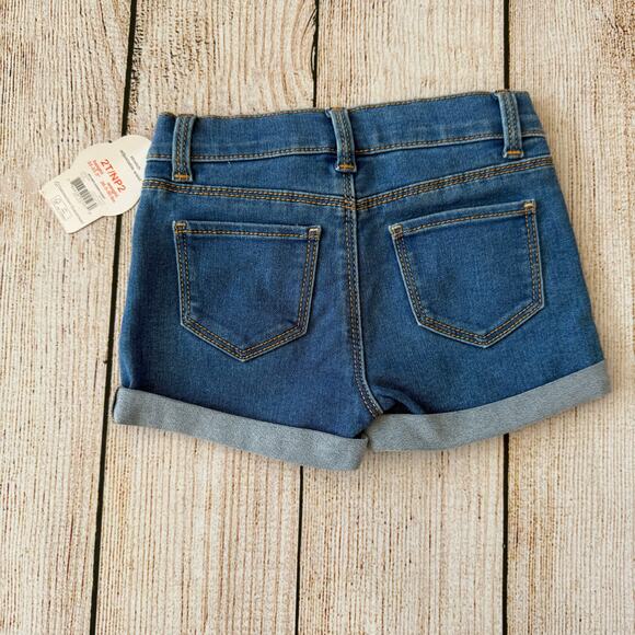 NWT 2T GIRLS JEAN SHORTS - Picture 2 of 2